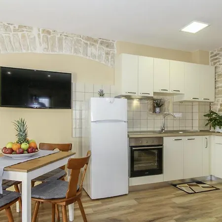 Villa Olea In Barat - Haus Fuer 6-8 Personen