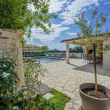 Villa Olea In Barat - Haus Fuer 6-8 Personen