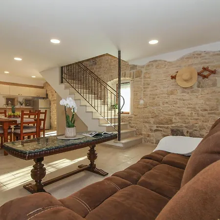 Villa Olea In Barat - Haus Fuer 6-8 Personen *