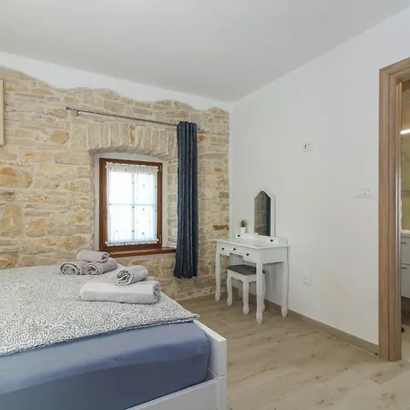 Villa Olea In Barat - Haus Fuer 6-8 Personen