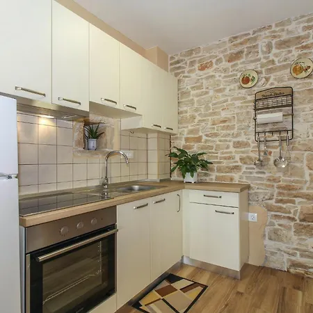 Olea In Barat - Haus Fuer 6-8 Personen